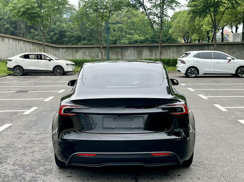 Tesla Model 3 2024 #5 Tesla Model 3 2024 car image #5