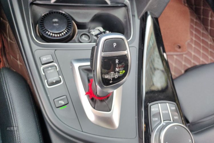 BMW 3 Series 2018 #16 BMW 3 Series 2018 car image #16
