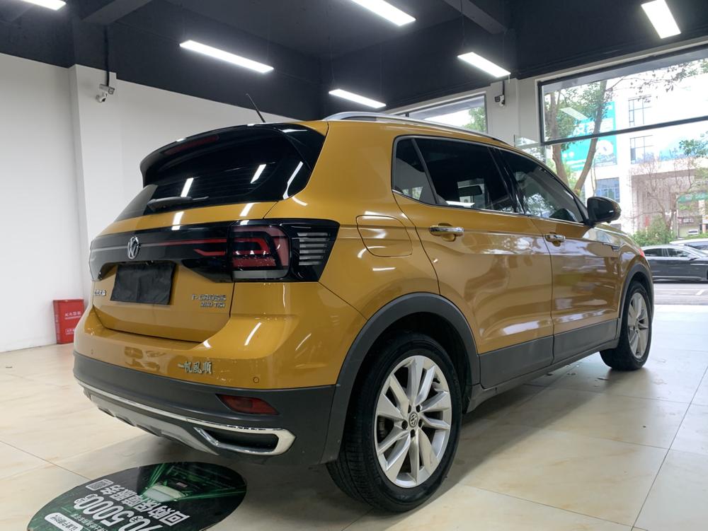 Volkswagen T-Cross 2021 #6 Volkswagen T-Cross 2021 car image #6