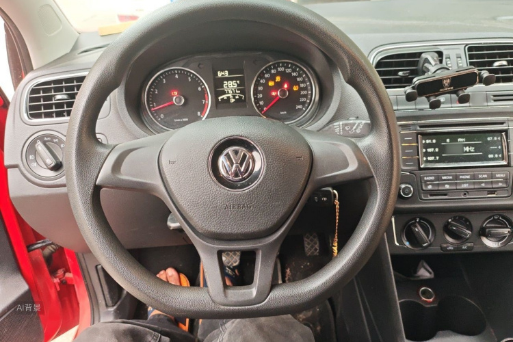 Volkswagen Polo 2015 #12 Volkswagen Polo 2015 car image #12