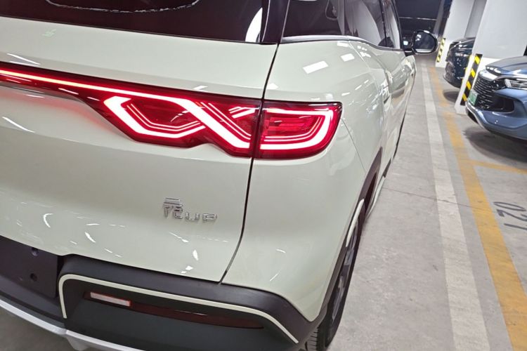 BYD YuanUP 2024 #8 BYD YuanUP 2024 изображение автомобиля #8