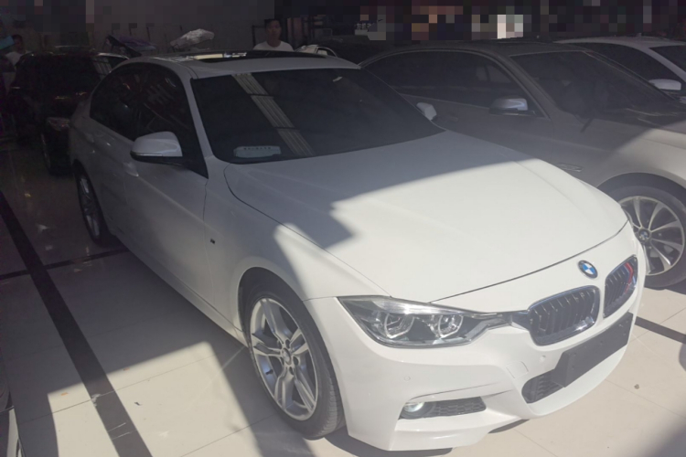 BMW 3 Series 2018 #4 BMW 3 Series 2018 car image #4