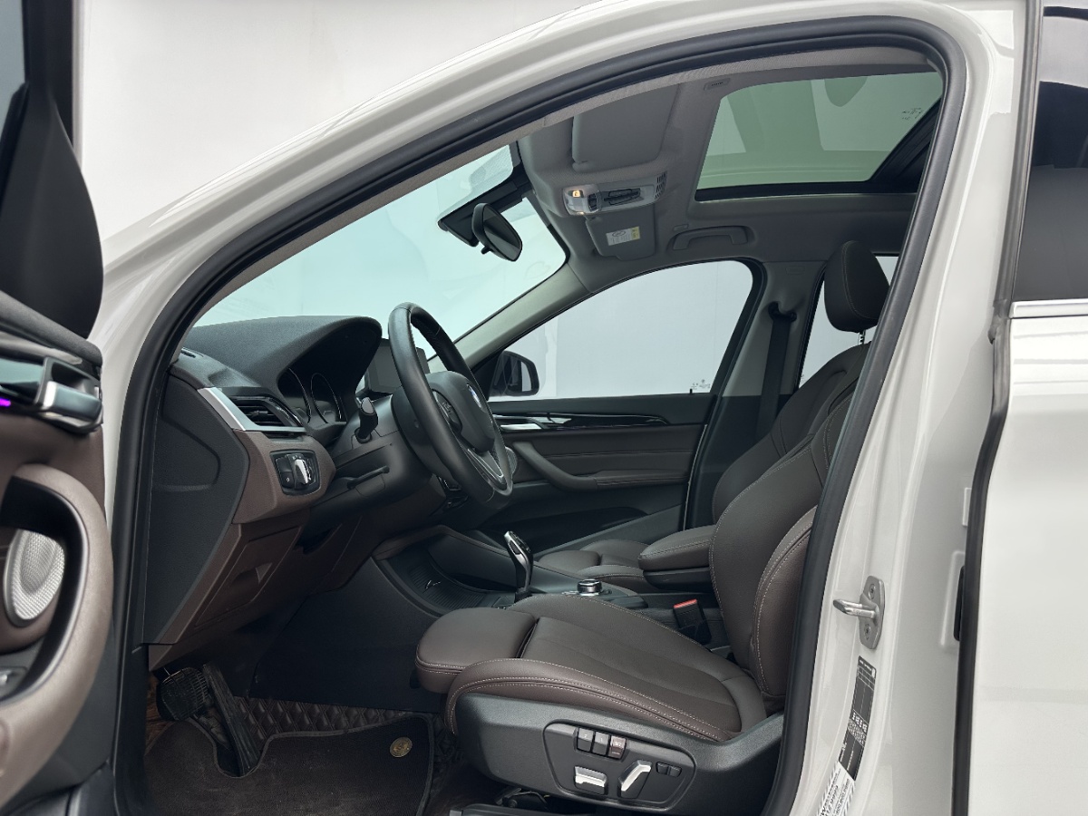 BMW X1 2022 car image #5