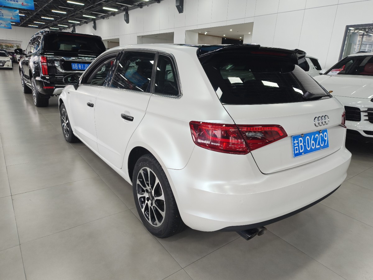 Audi A3 2017 car image #3