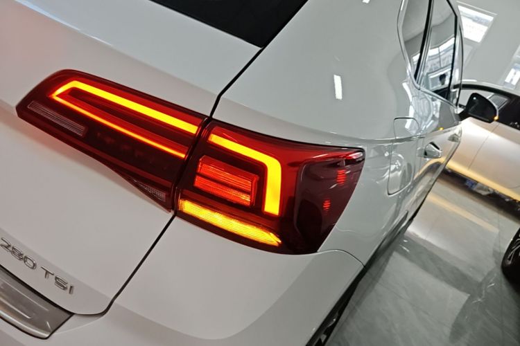 Volkswagen Tharu 2021 car image #8
