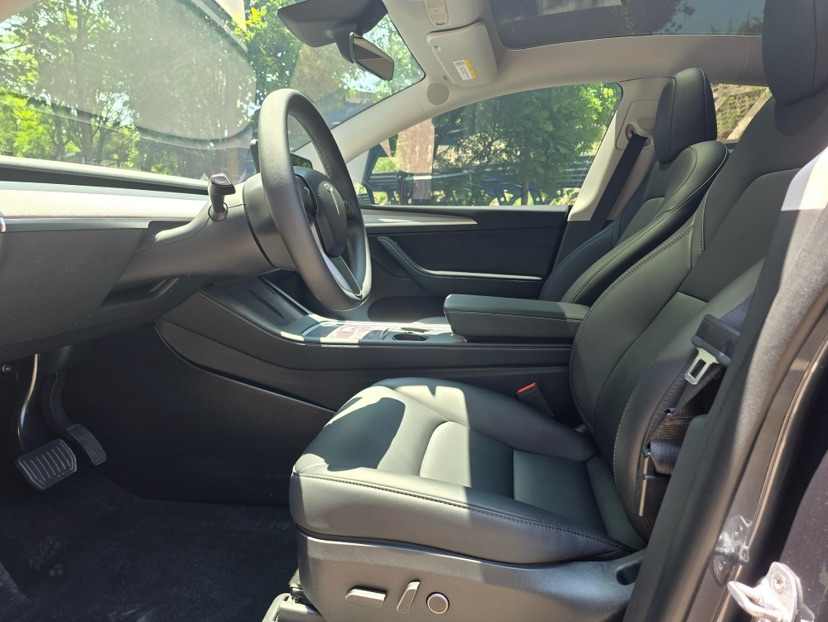 Tesla Model Y 2024 #5 Tesla Model Y 2024 car image #5