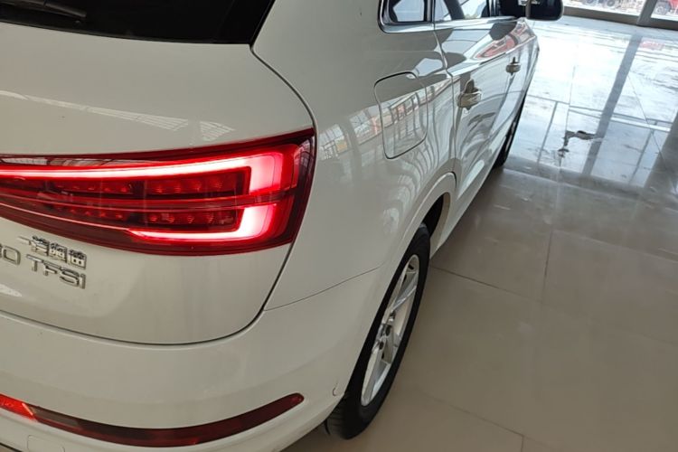 Audi Q3 2017 #8 Audi Q3 2017 car image #8