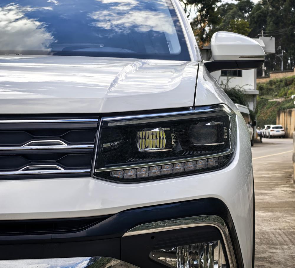 Volkswagen T-Cross 2020 car image #8