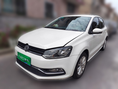 Volkswagen Polo 2015 Volkswagen Polo 2015 car image