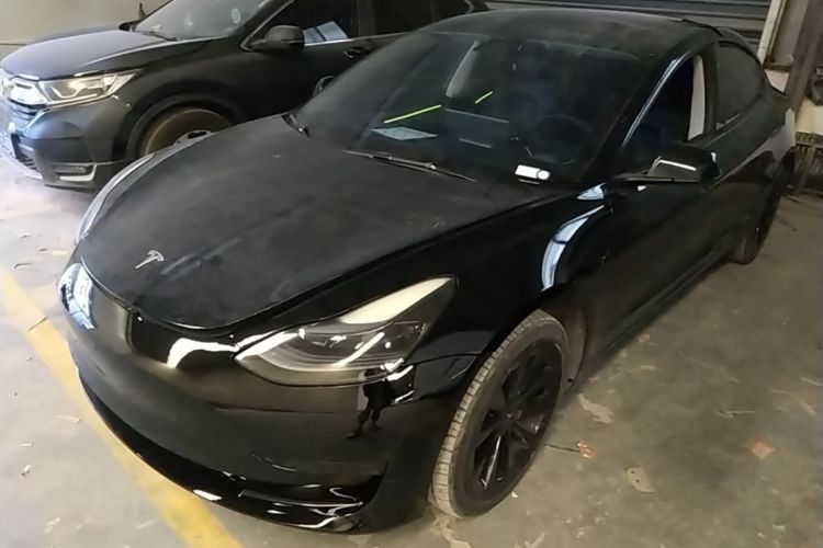 Tesla Model 3 2023 car image #2