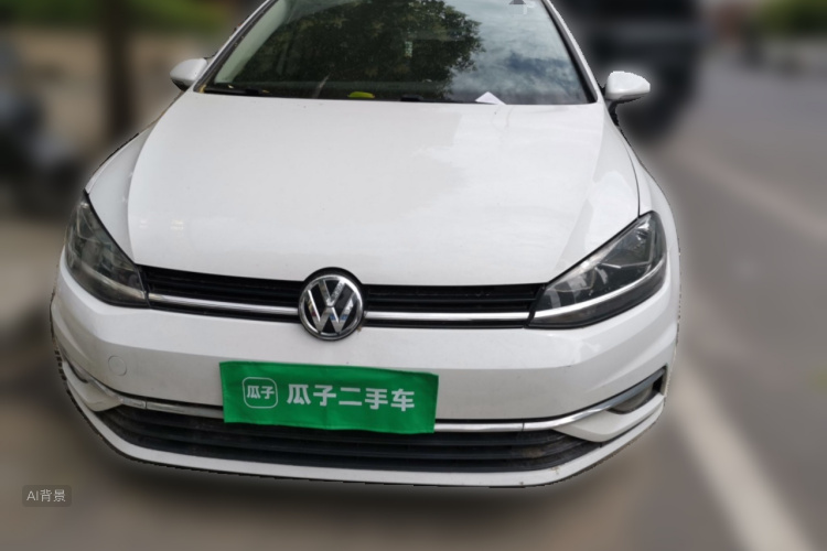 Volkswagen Golf 2018 car image #3