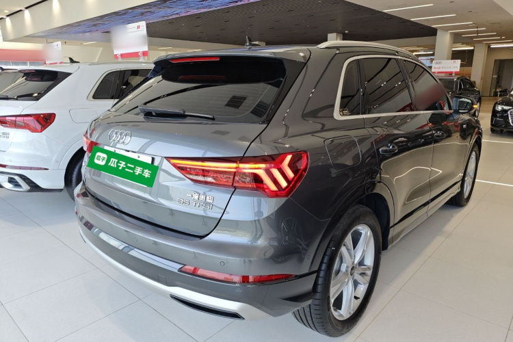 Audi Q3 2023 image de voiture #7