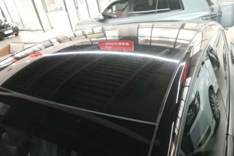 Tesla Model Y 2022 car image #25
