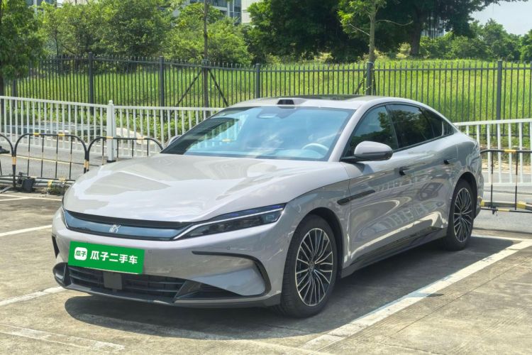 BYD Han 2025 car image #2