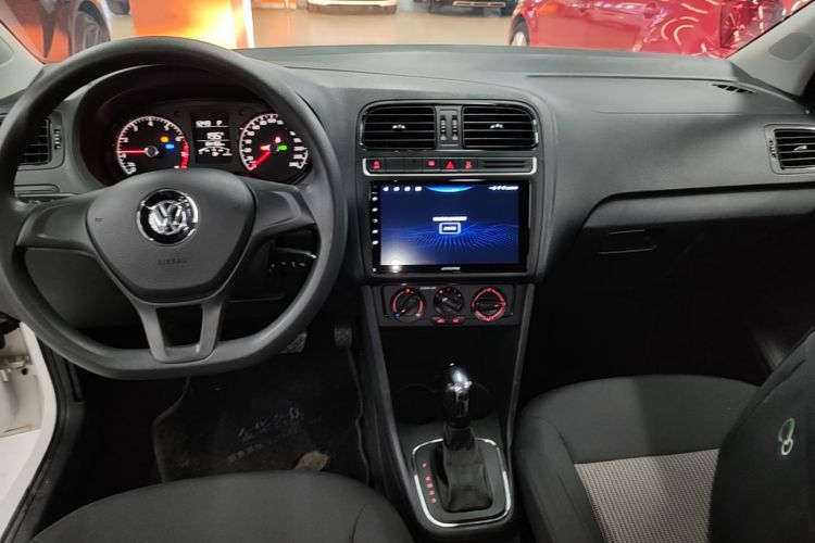 Volkswagen Polo 2018 #14 Volkswagen Polo 2018 car image #14