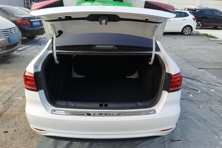 Volkswagen Lavida 2023 car image #19