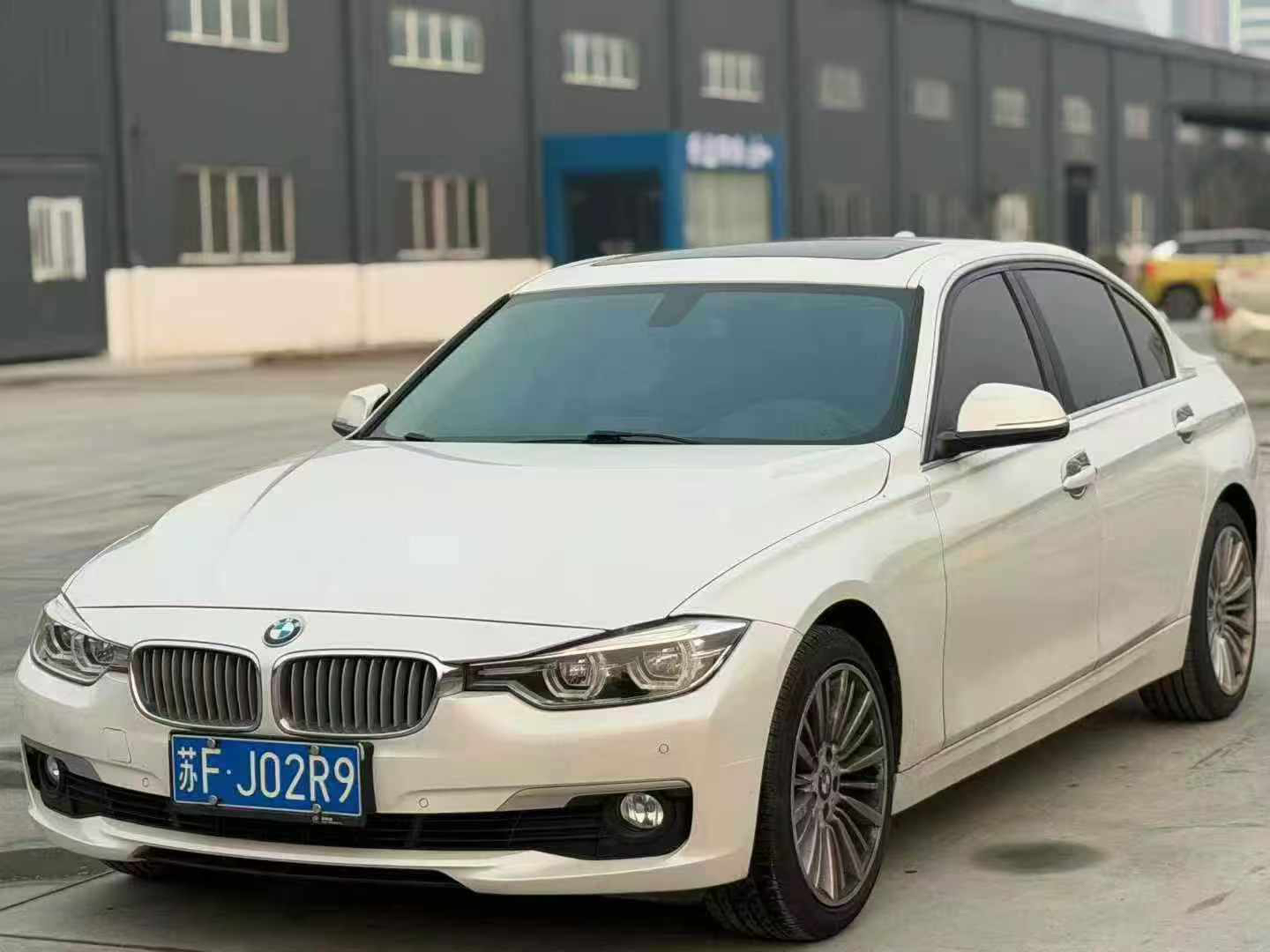BMW 3 Series 2018 BMW 3 Series 2018 car image