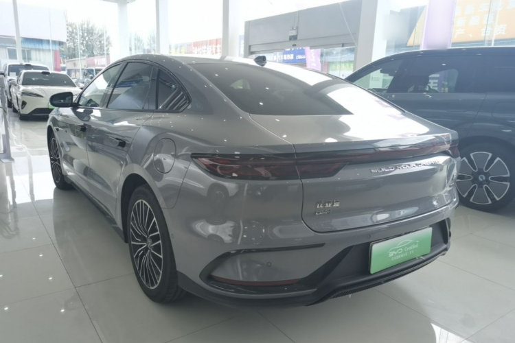 BYD Han 2025 car image #5