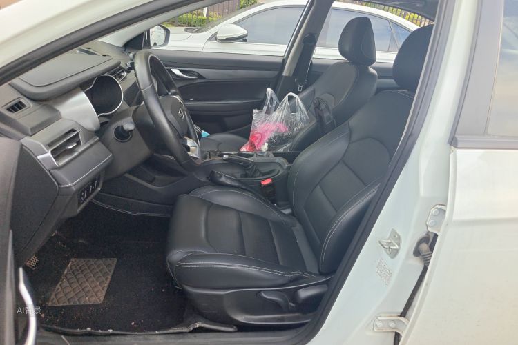 GEELY Emgrand 2021 imagem de carro #17