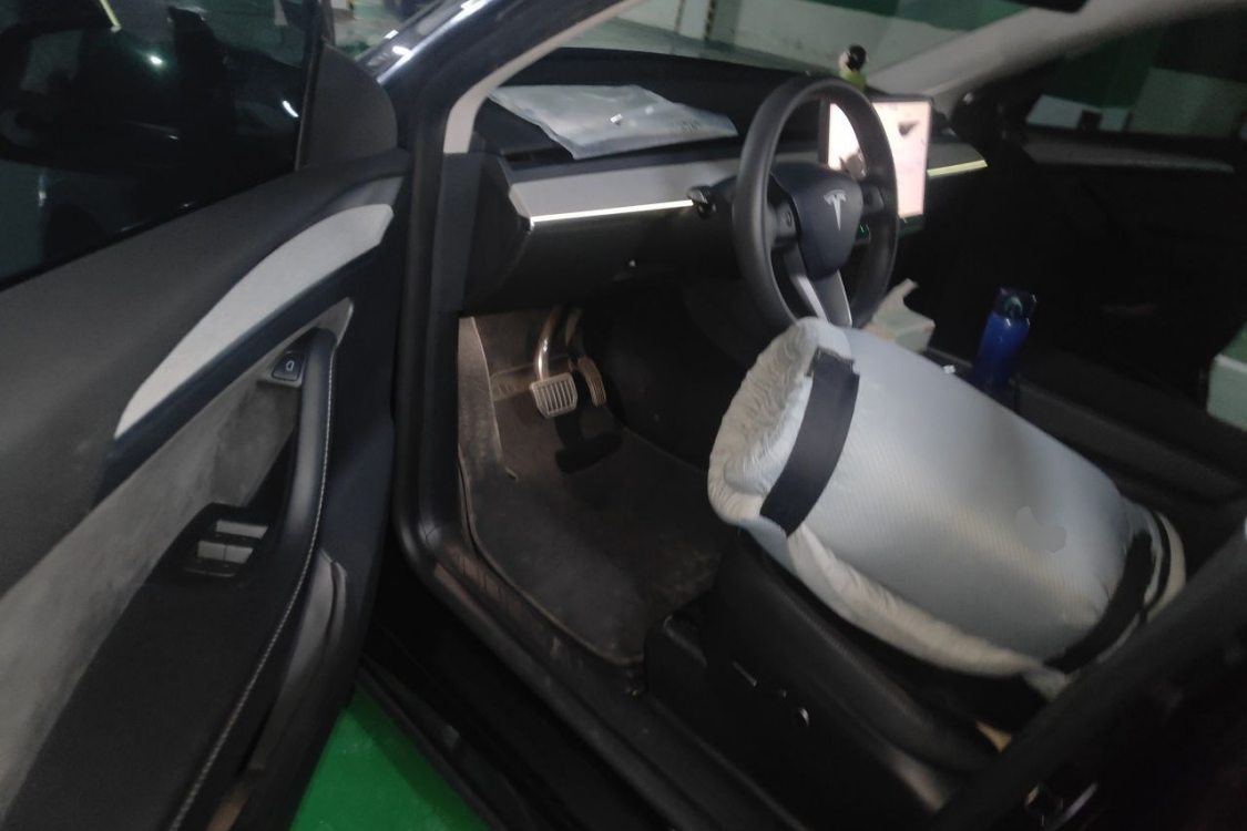 Tesla Model Y 2024 #23 Tesla Model Y 2024 car image #23