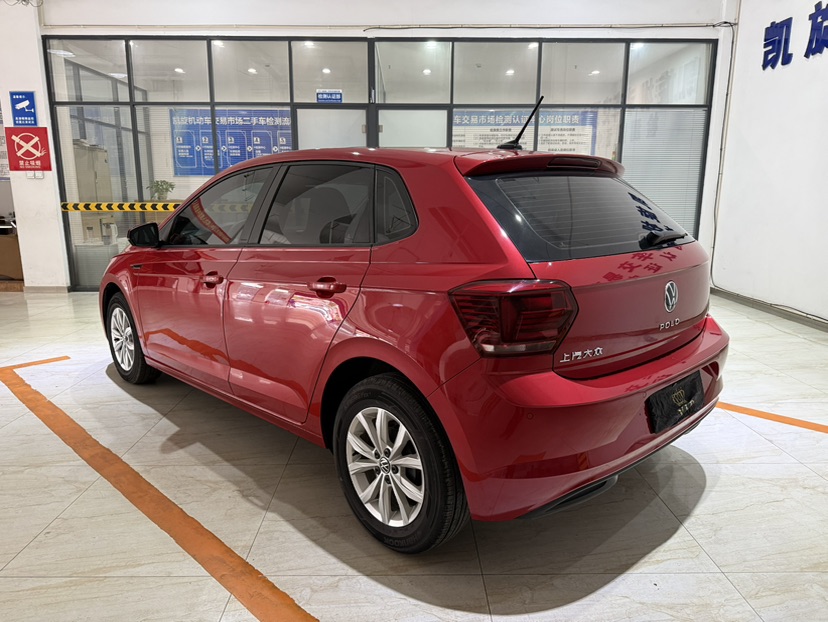 Volkswagen Polo 2022 car image #5