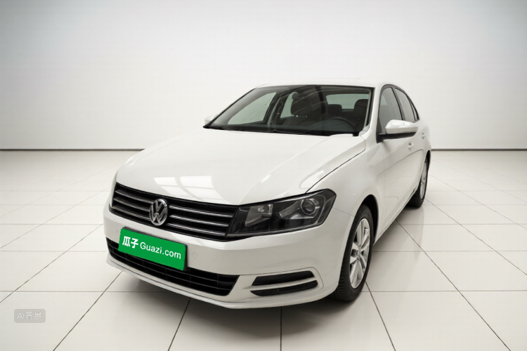 Volkswagen Santana 2019 car image #2