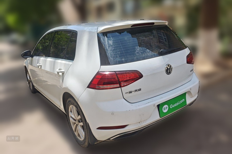 Volkswagen Golf 2018 car image #5
