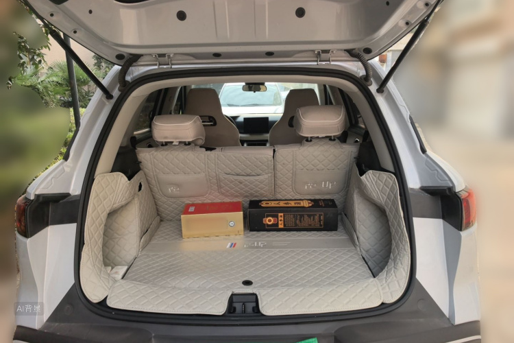 BYD YuanUP 2023 car image #21