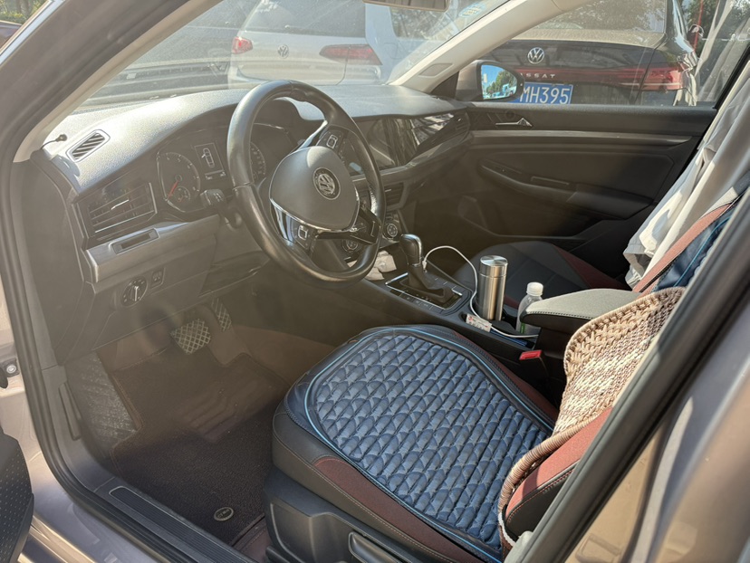 Volkswagen Bora 2019 car image #2