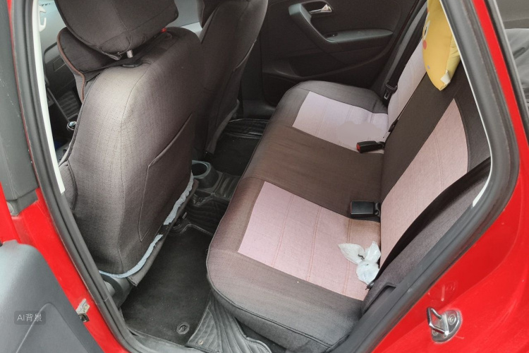 Volkswagen Polo 2018 car image #19