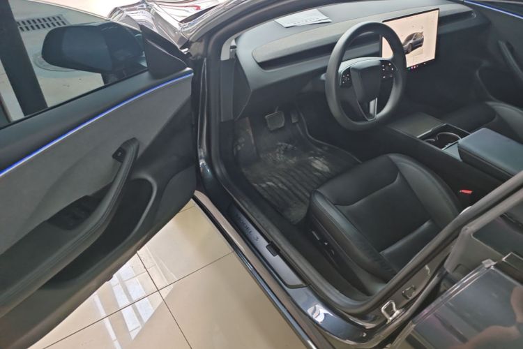 Tesla Model 3 2024 #12 Tesla Model 3 2024 car image #12