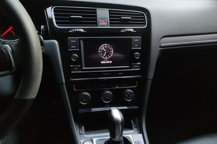 Volkswagen Golf 2018 #13 Volkswagen Golf 2018 car image #13