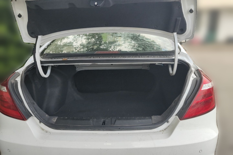 GEELY Emgrand 2018 #21 GEELY Emgrand 2018 car image #21