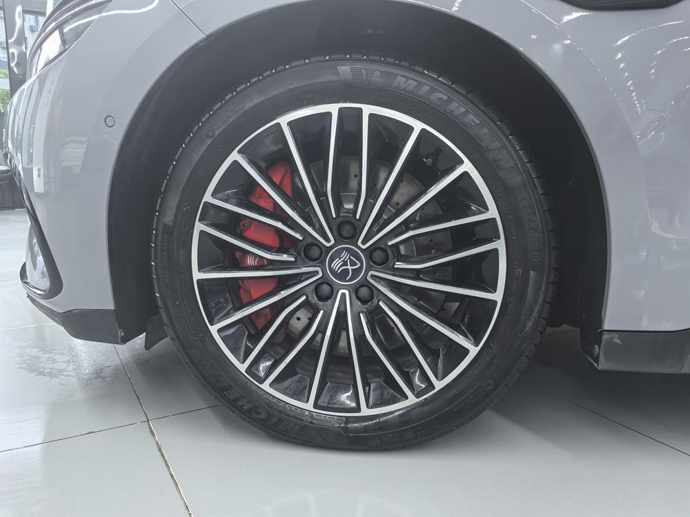BYD Han 2024 car image #11