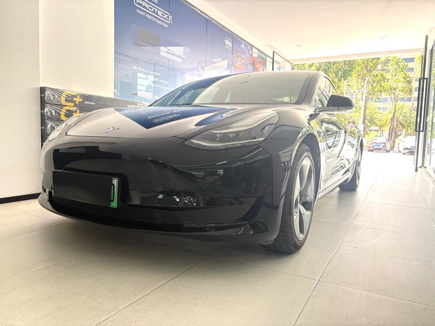 Tesla Model 3 2021 car image 