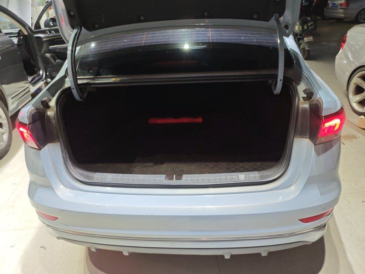 GEELY Emgrand 2023 car image #9