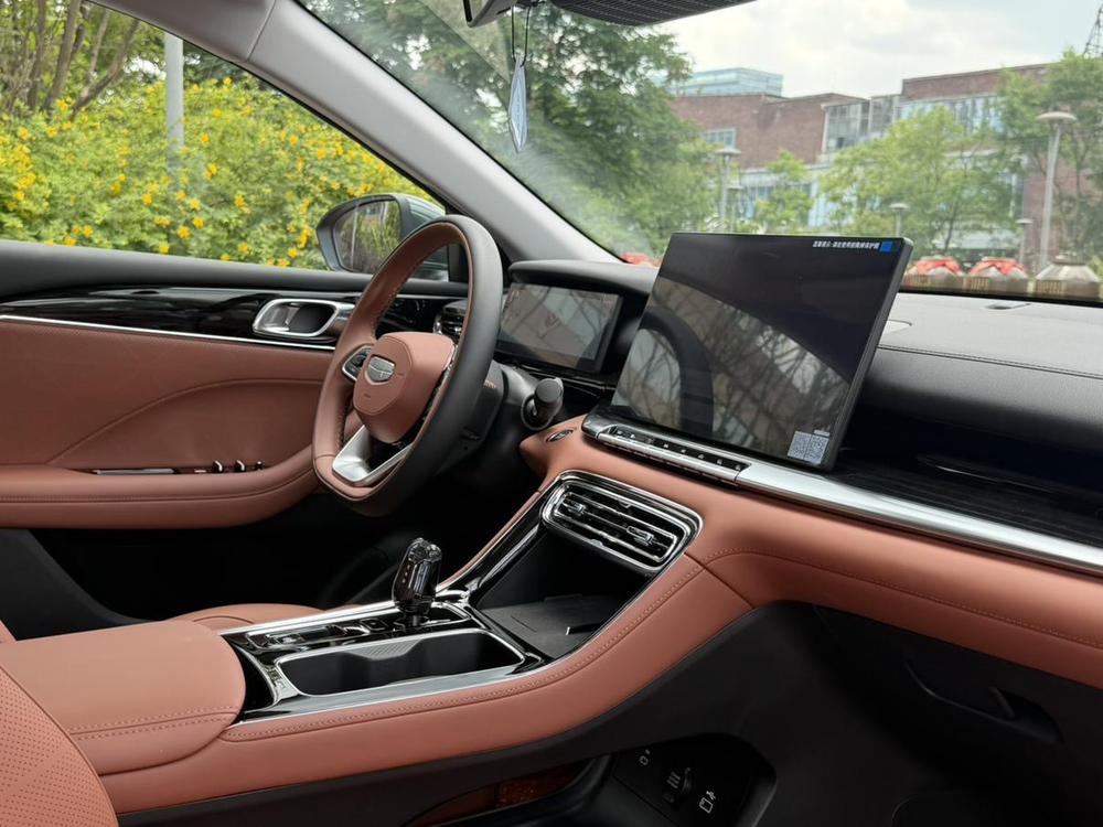 GEELY Emgrand 2025 car image #20