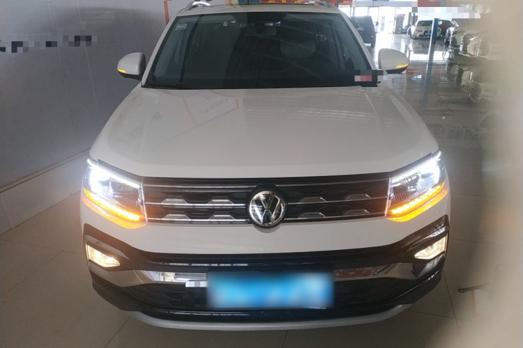 Volkswagen T-Cross 2021 car image #3