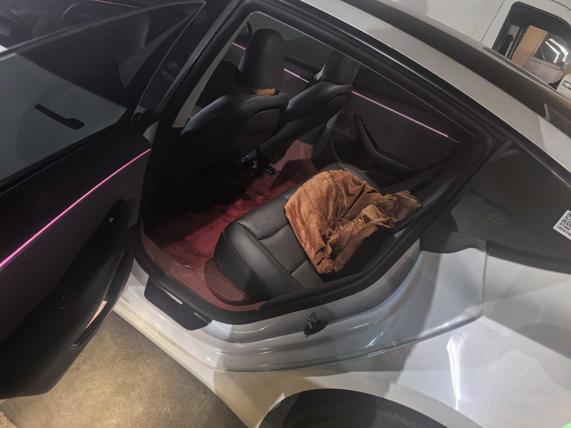 Tesla Model 3 2024 #8 Tesla Model 3 2024 car image #8