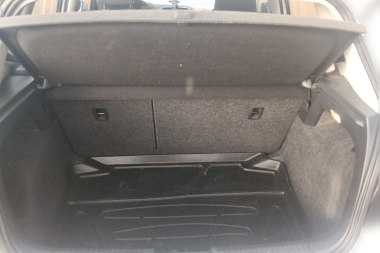 Volkswagen Polo 2018 car image #21