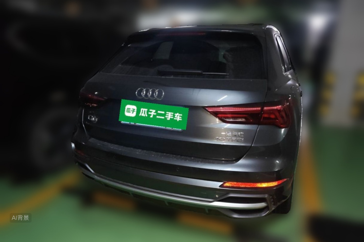Audi Q3 2022 car image #6