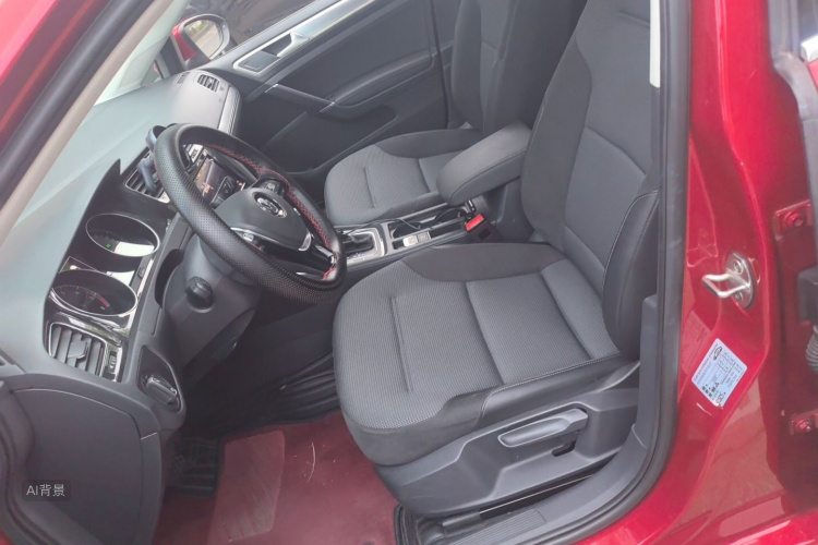 Volkswagen Golf 2019 car image #17