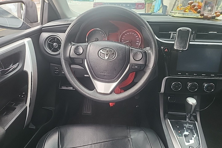 Toyota Corolla 2019 car image #11