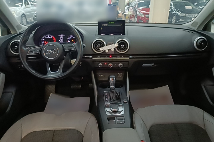 Audi A3 2017 immagine di auto #11