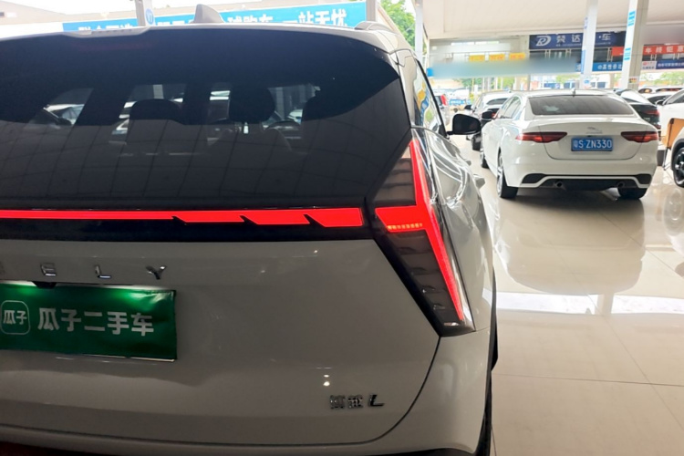 GEELY Boyue L 2023 car image #8