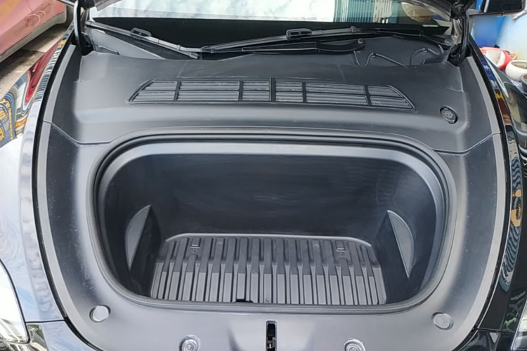 Tesla Model Y 2022 #20 Tesla Model Y 2022 car image #20