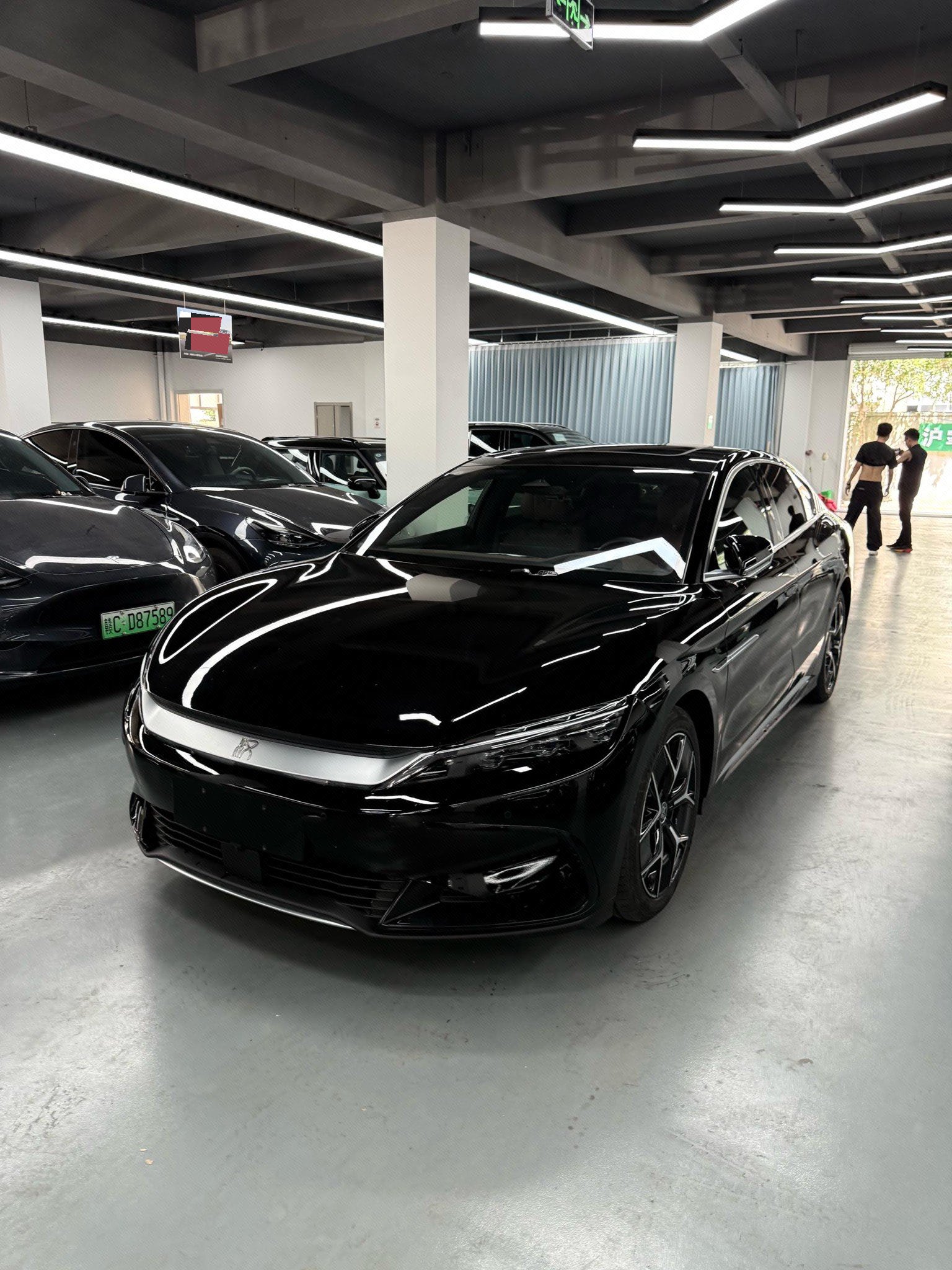 BYD Han 2023 car image 