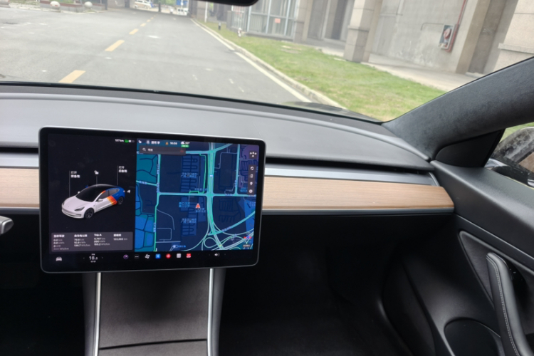 Tesla Model 3 2020 #12 Tesla Model 3 2020 car image #12