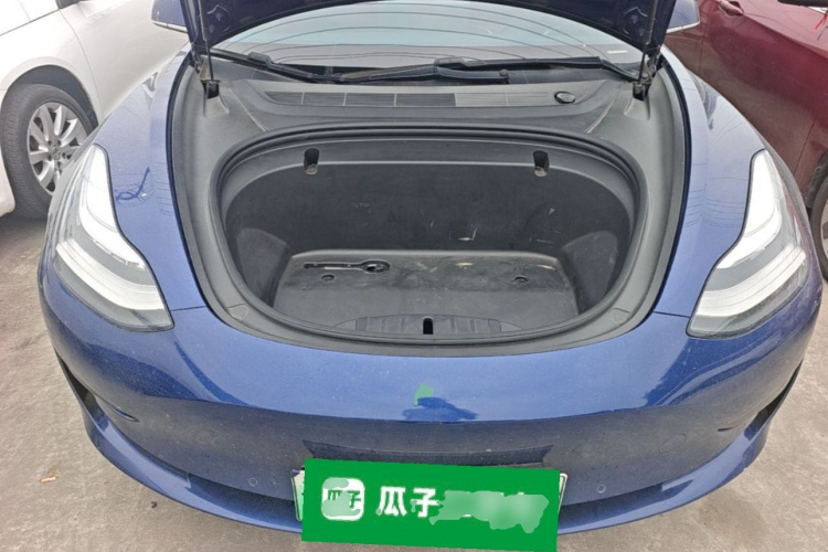 Tesla Model 3 2020 car image #20