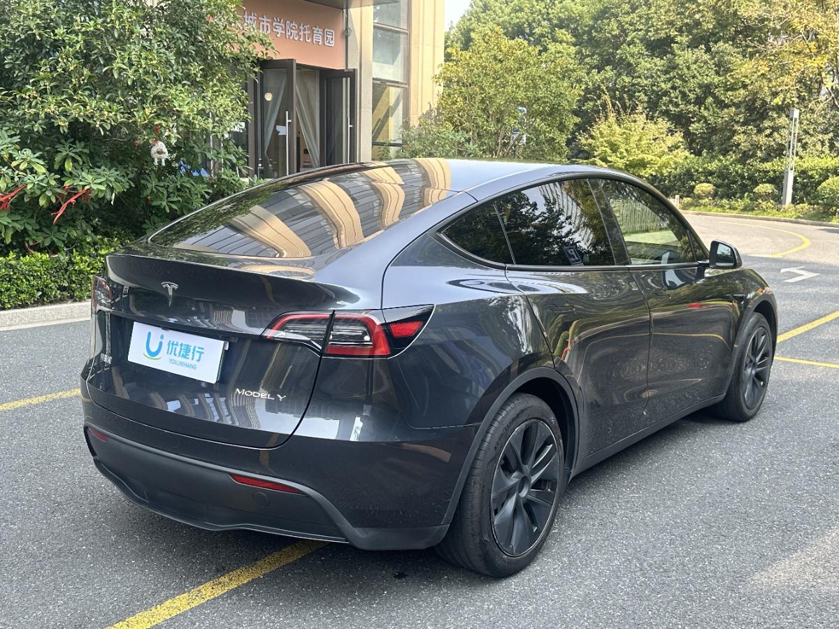 Tesla Model Y 2024 imagen de coche #4